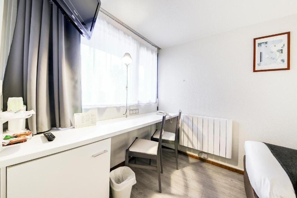 Brit Hotel Confort Nancy Lunéville Kültér fotó